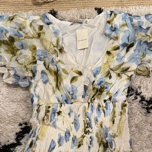 Abercrombie & Fitch White Garment